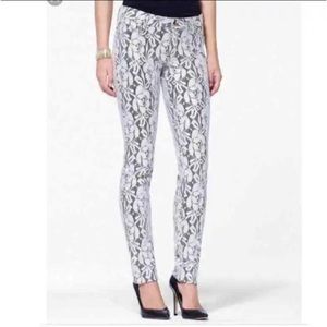 CACHE Ivory/Gold Metallic Overlay Skinny Pants Women’s Size 8 Pre-Owned
